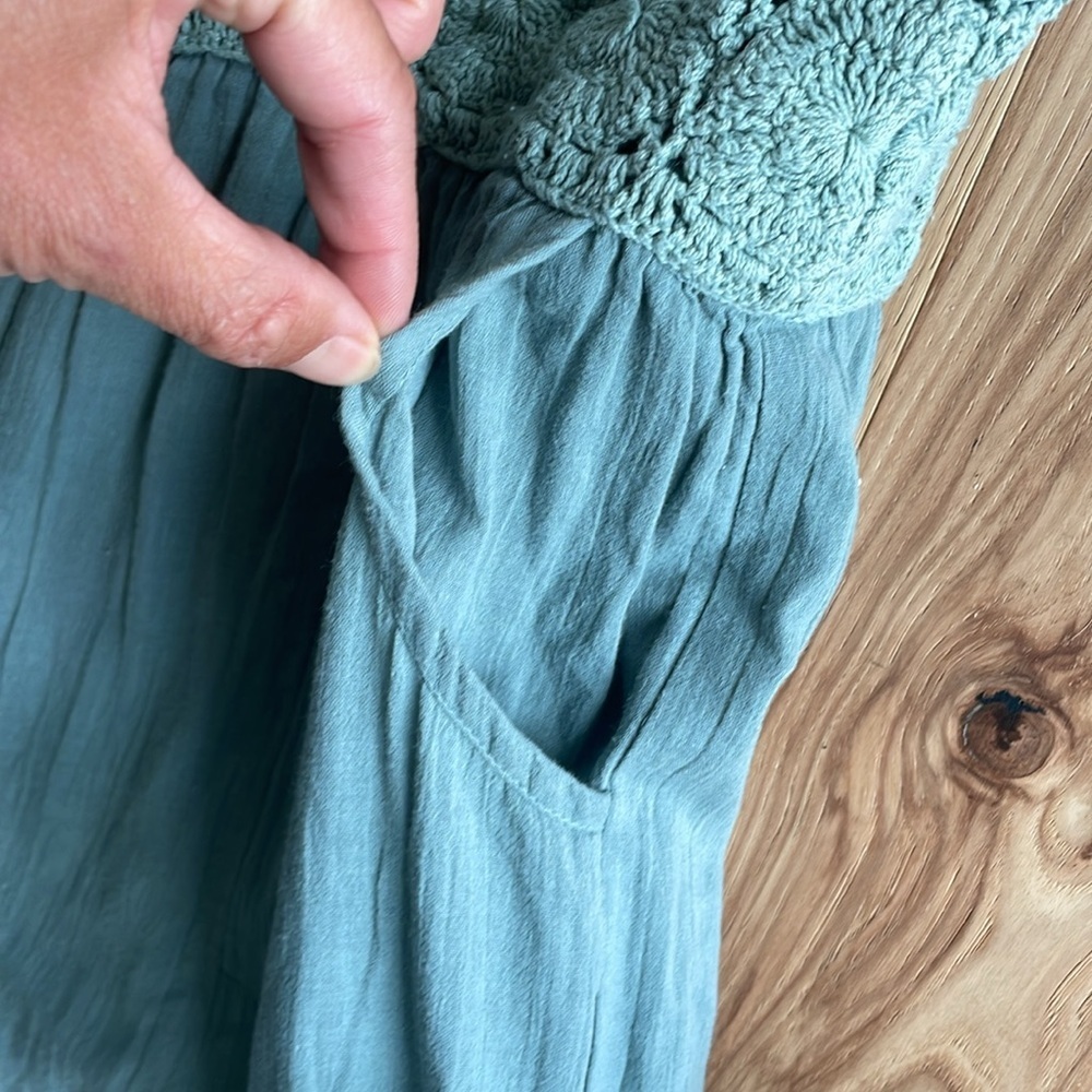 Talisman Freefalling Boho crochet wide leg Jumpsuit in sage green Medium - Picture 10 of 10